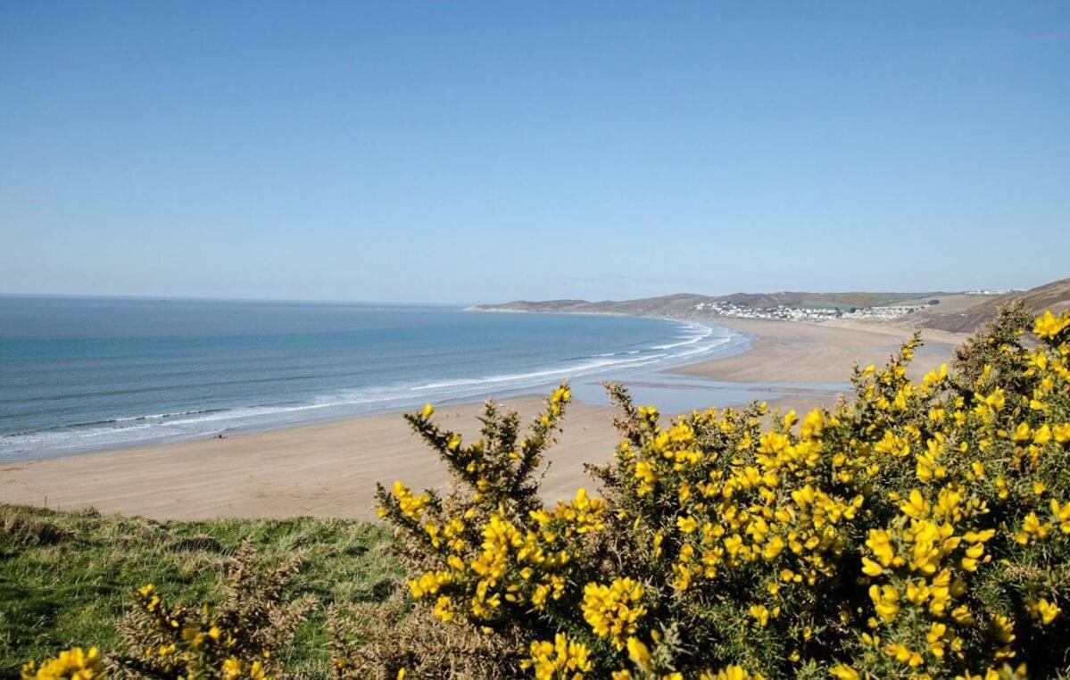 Clifton Court Apt 23 With Seaviews & Heated Pool Appartement Croyde Buitenkant foto